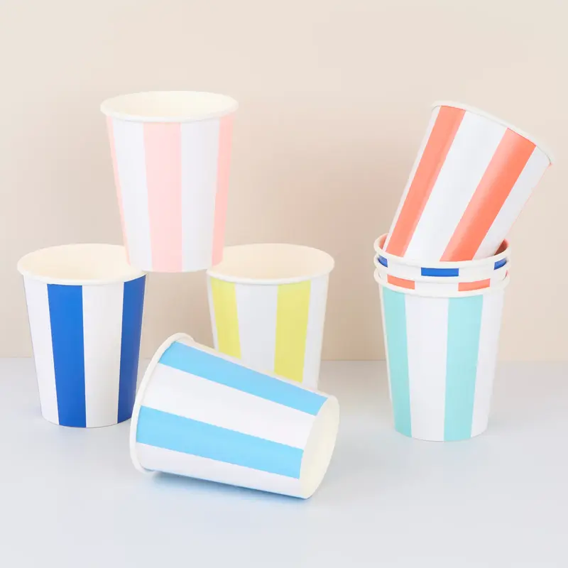 8 engangskopper, Beach Stripe