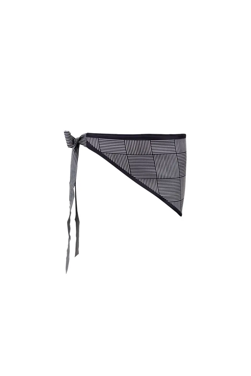 Black Colour - Bclyna Triangle Scarf 3672 - Black