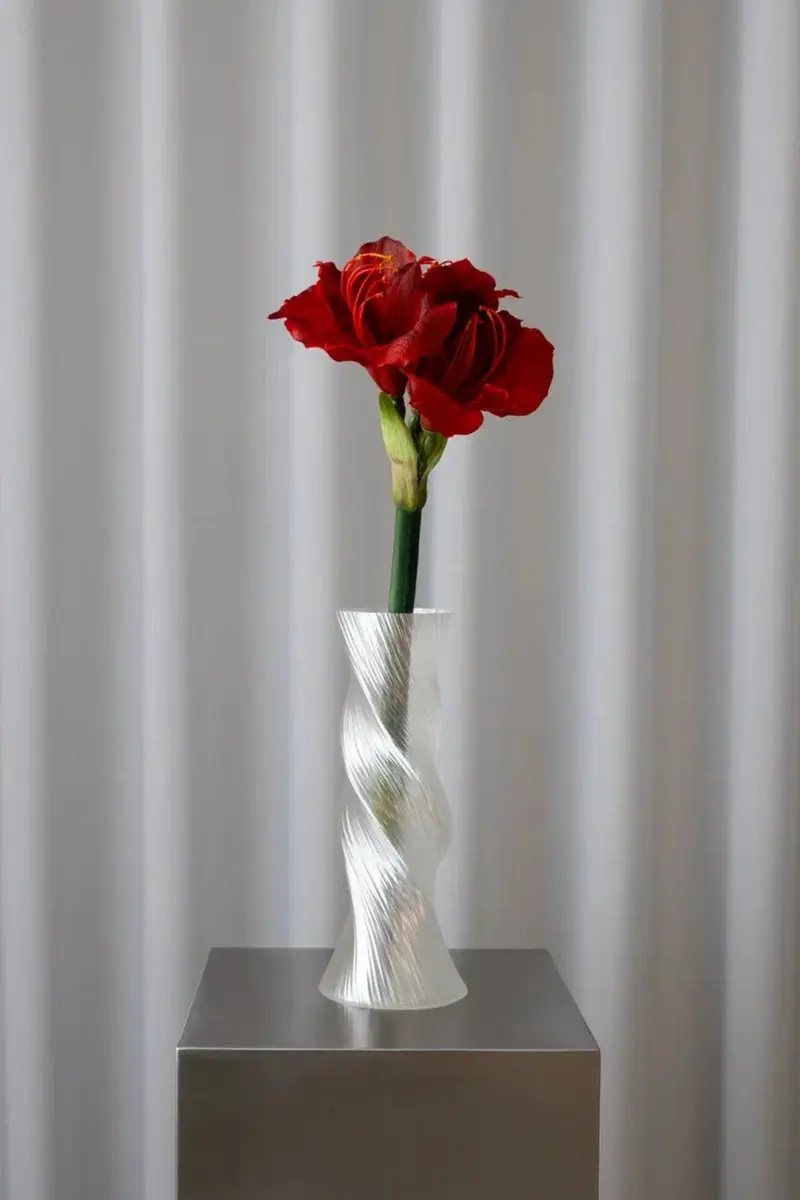Bloom Objects - Artificial Amaryllis - Red 02-435 - Red