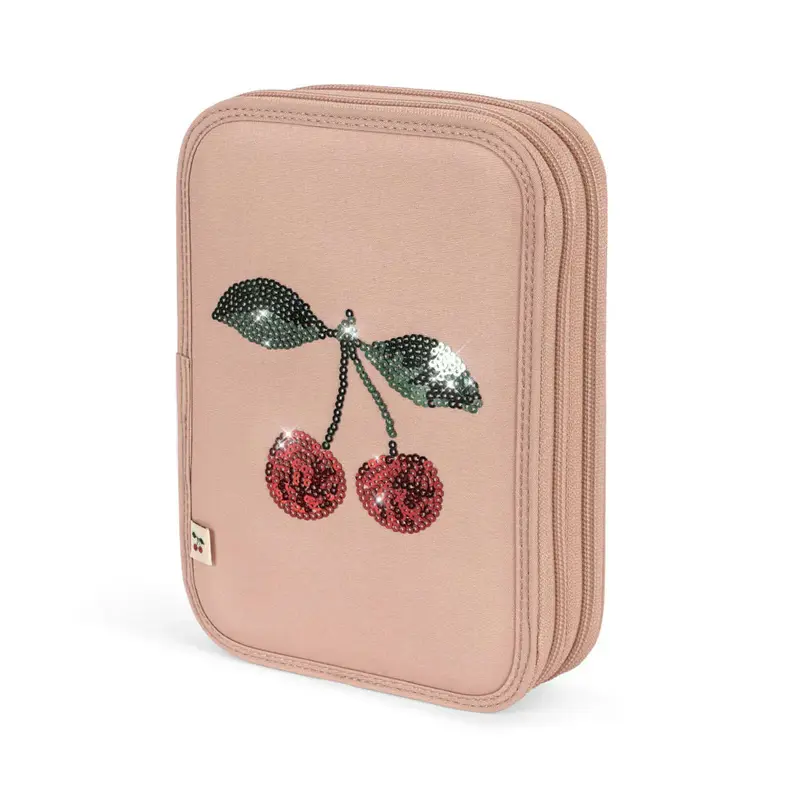 Clover Penalhus, Cherry