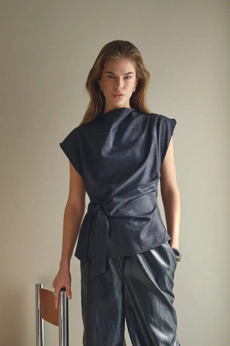 Co´Couture - Eloracc Check Pleat Top 500306 - 65002 - Dark Grey
