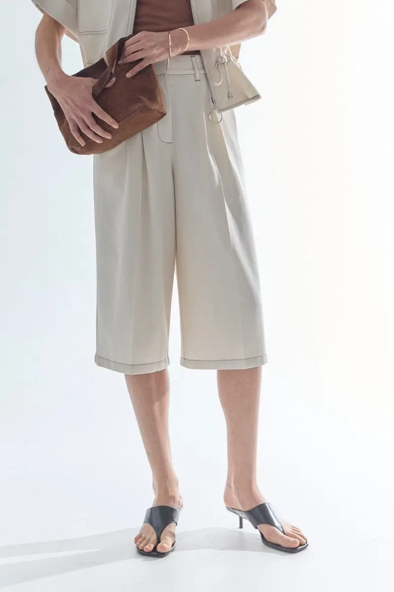 Co´Couture - Terrycc Pleat Bermuda 41205 - 320 - Bisquit