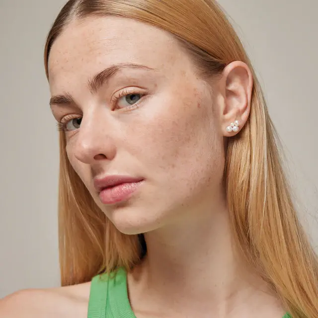Enamel Studs Mae