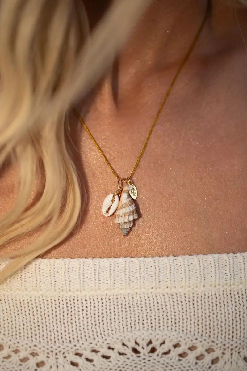 Ennakkotilaus - Rooted - Rikke May Necklace - Forgyldt