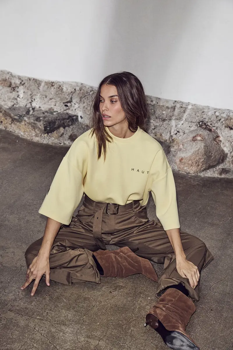 Haute L'Amitié - Maxi Split Ss Logo Sweat HL10461 - Pale Yellow