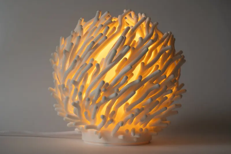 Leora O7 Coral Skulpturlampe