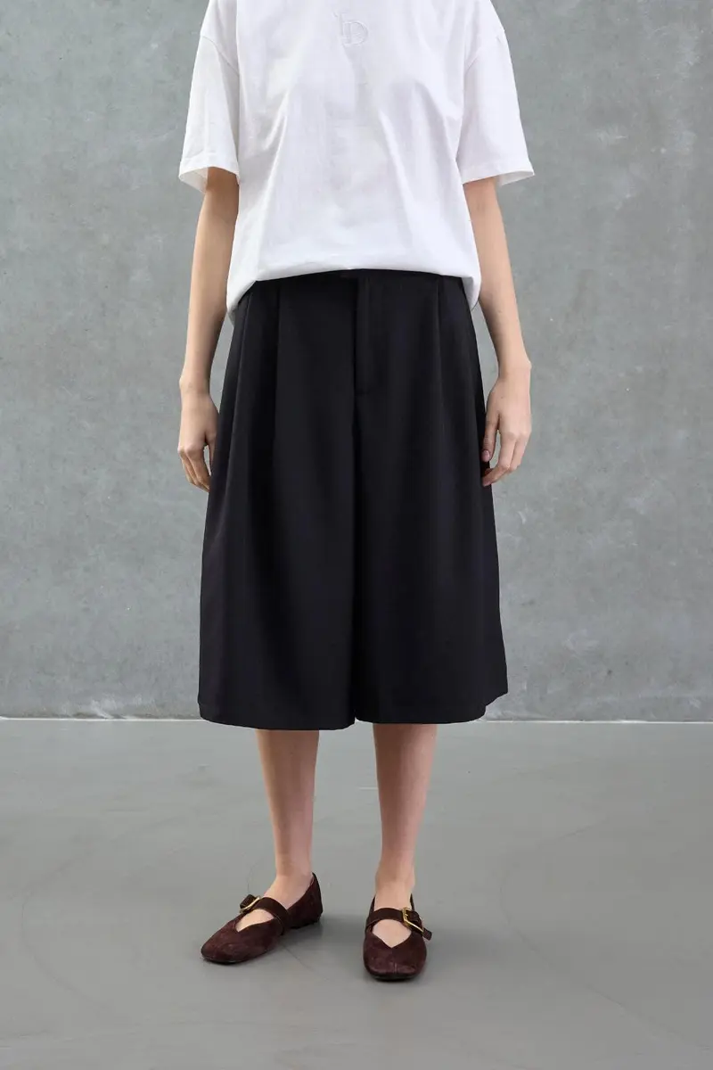 Love & Divine - Love1693 20518 - 000 - Black