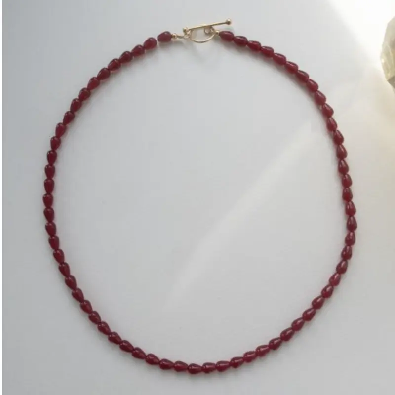 Love Drop Necklace / Burgundy