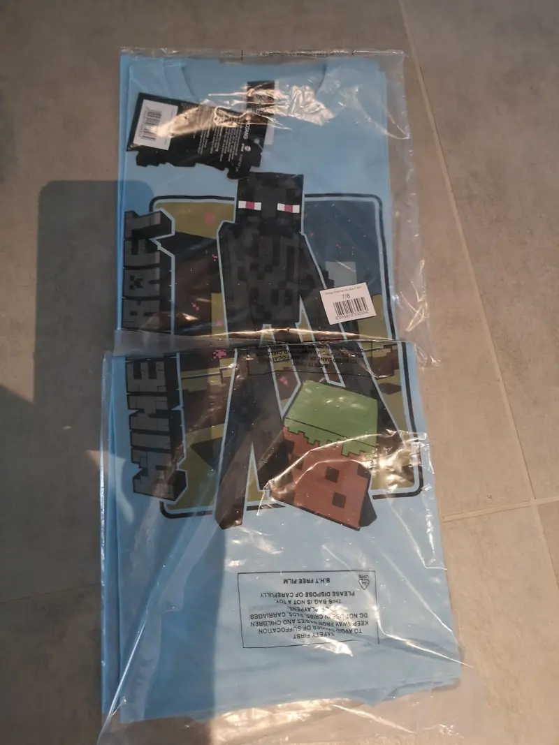 Minecraft T-shirt med Enderman print