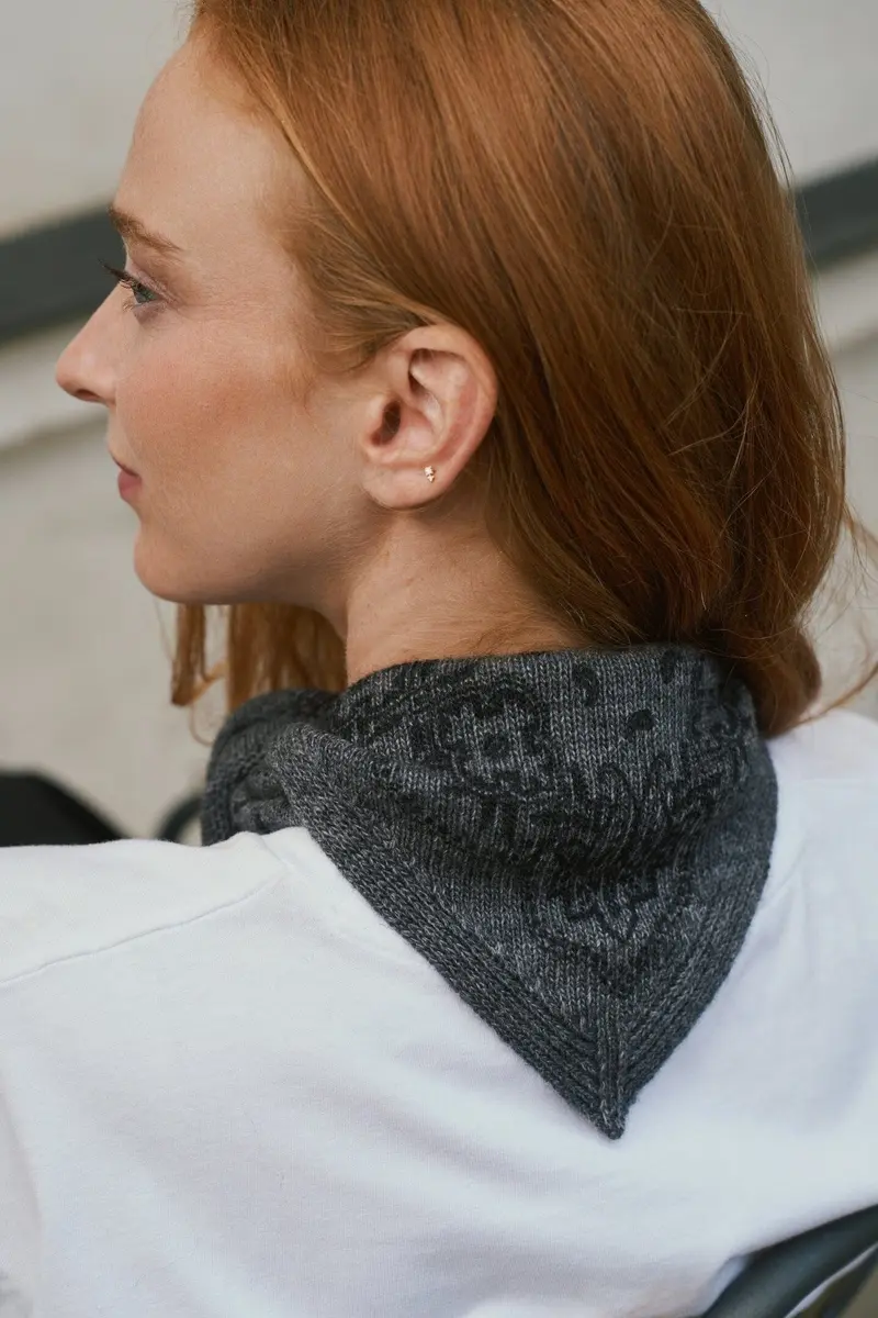 Neo Noir - Ariya Paisley Knit Scarf 171220 - 136 - Antracit Melange