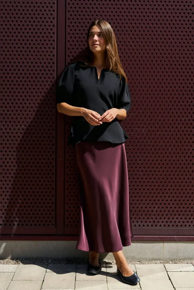 Neo Noir - Bovary Skirt - Burgundy