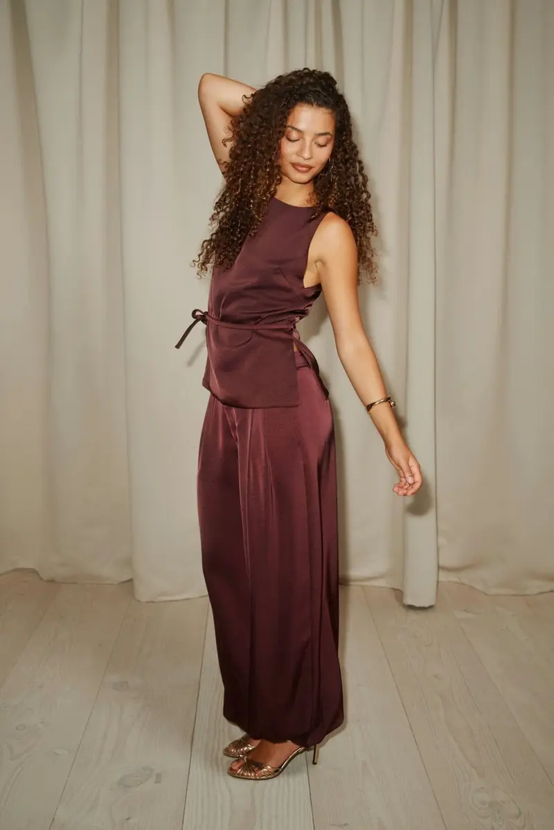 Neo Noir - Chantel Heavy Sateen Balloon Pants 171104 - 174 - Burgundy