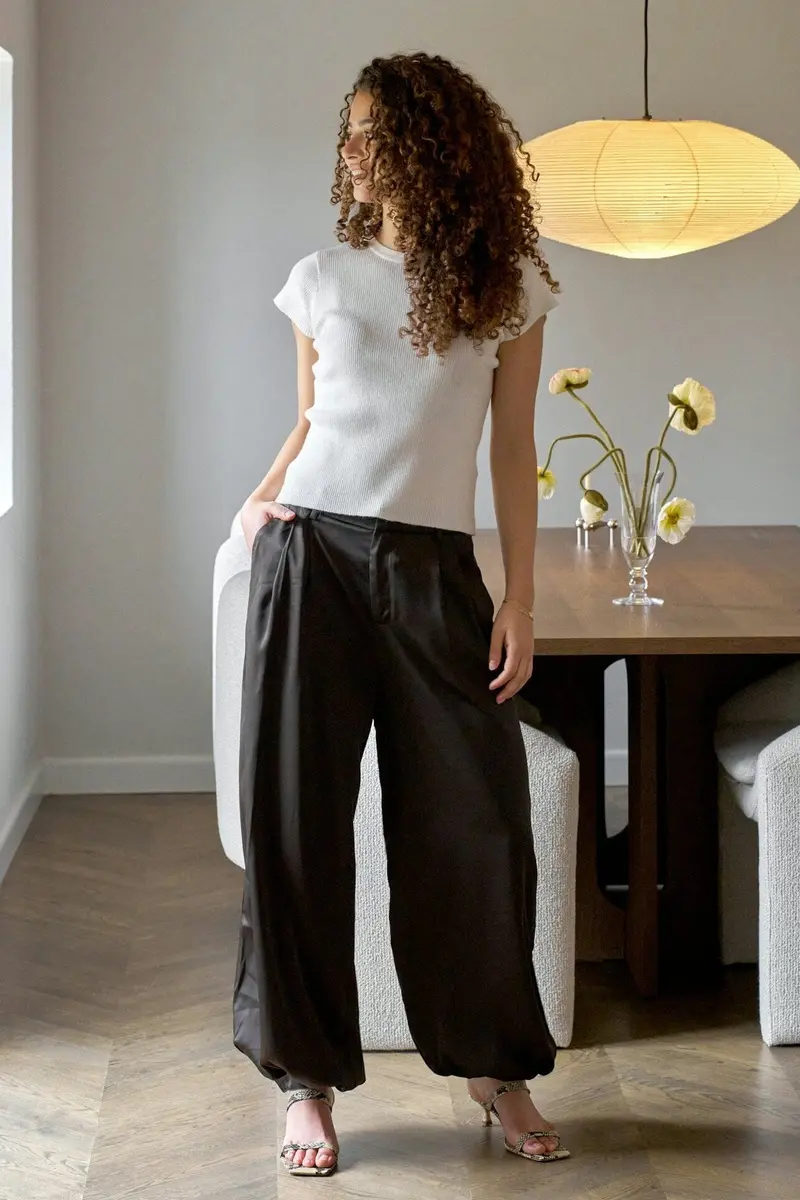 Neo Noir - Fayla Drapy Satin Balloon Pants 167418 - 676 - Dark Brown