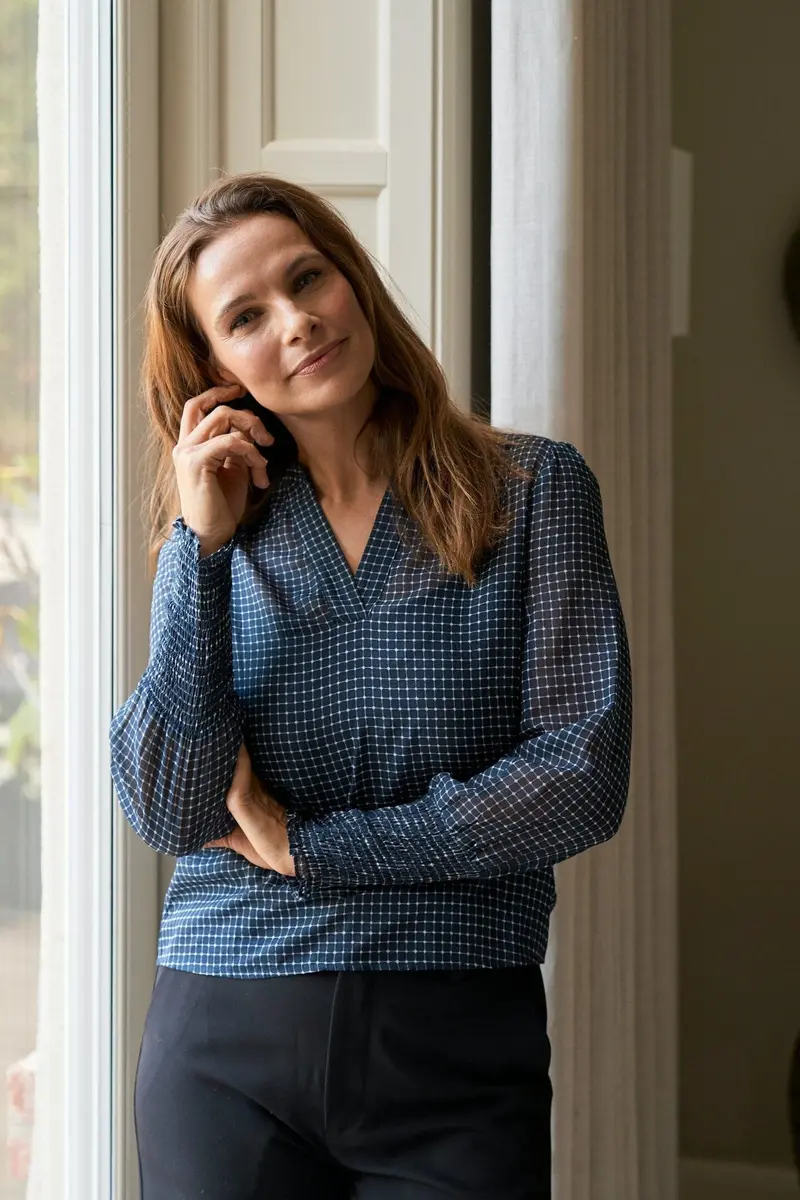 Neo Noir - Landa Simple Check Blouse 171000 - 141 - Navy