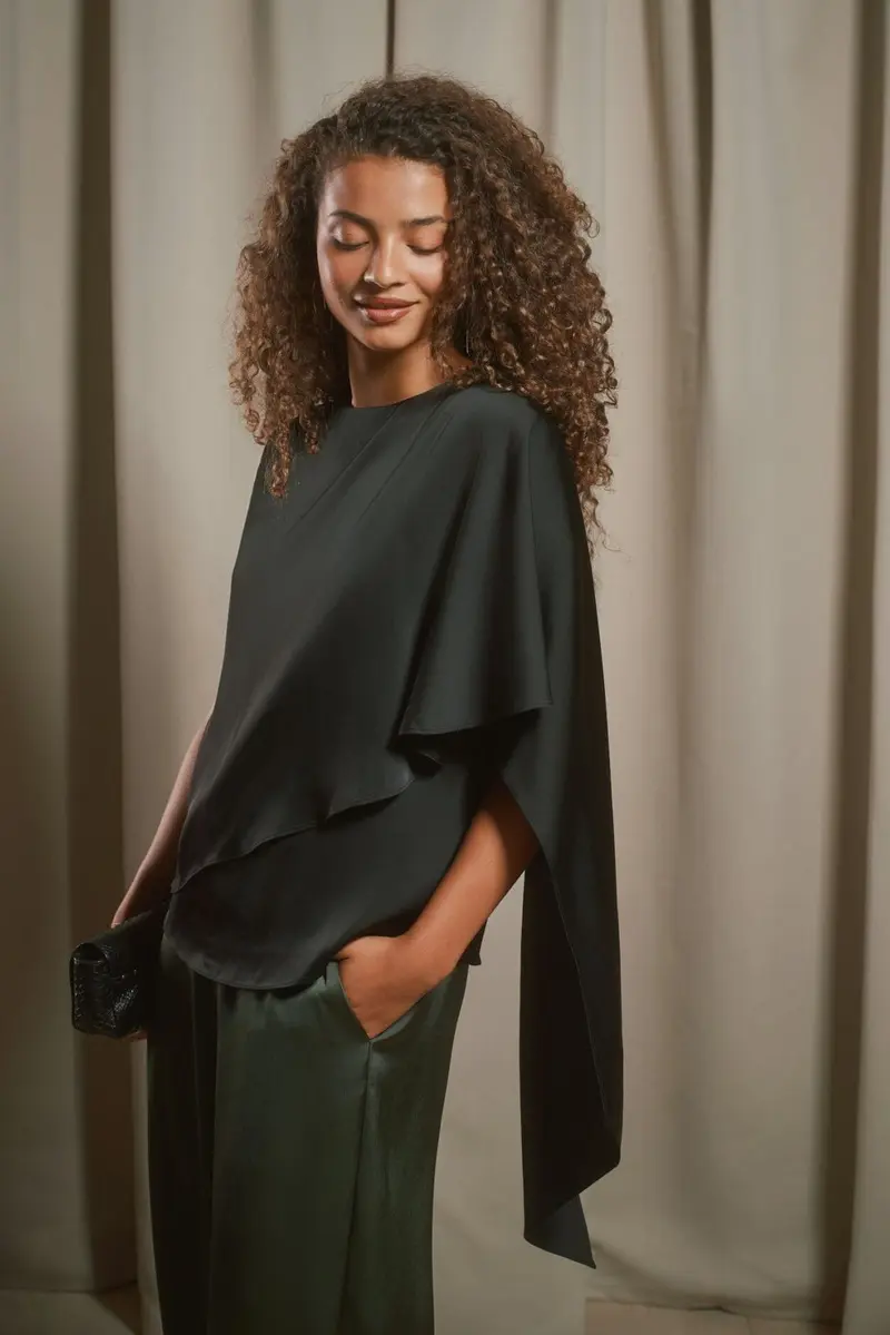 Neo Noir - Lunelle Drapy Satin Top 169843 - 100 - Black