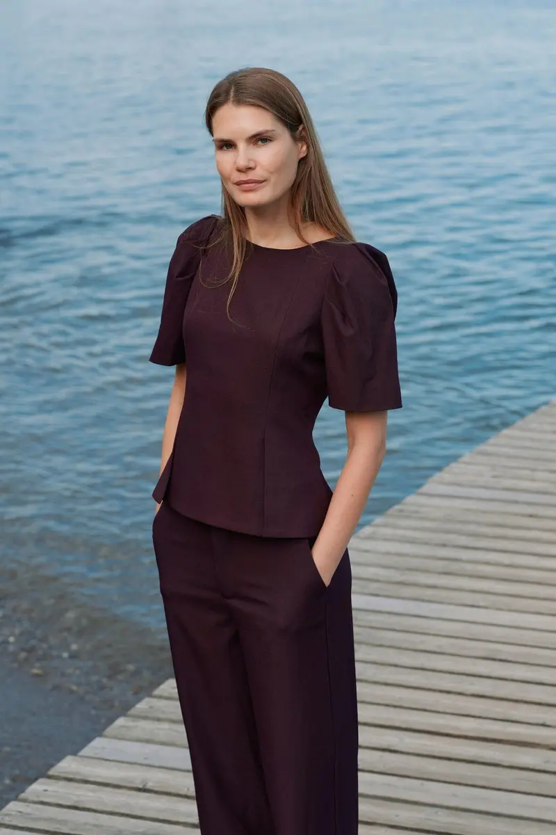 Neo Noir - Mellisana Structure Blouse 169872 - 345 - Chocolate Plum