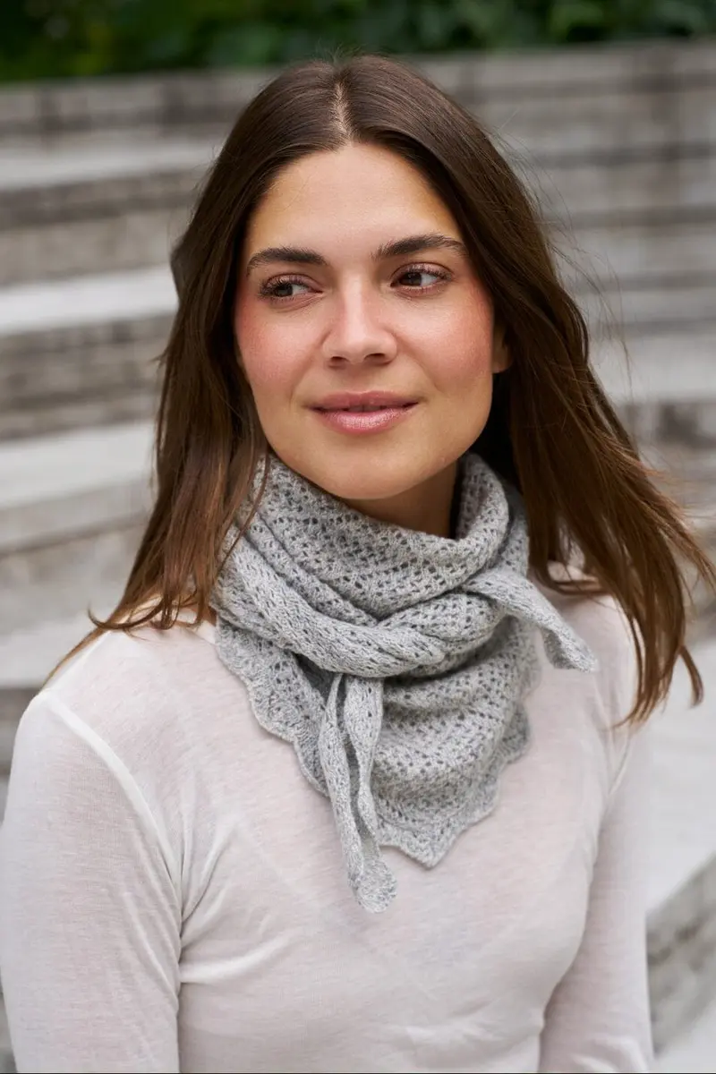 Neo Noir - Misty Medium Pointelle Scarf 169982 - 133 - Grey Melange