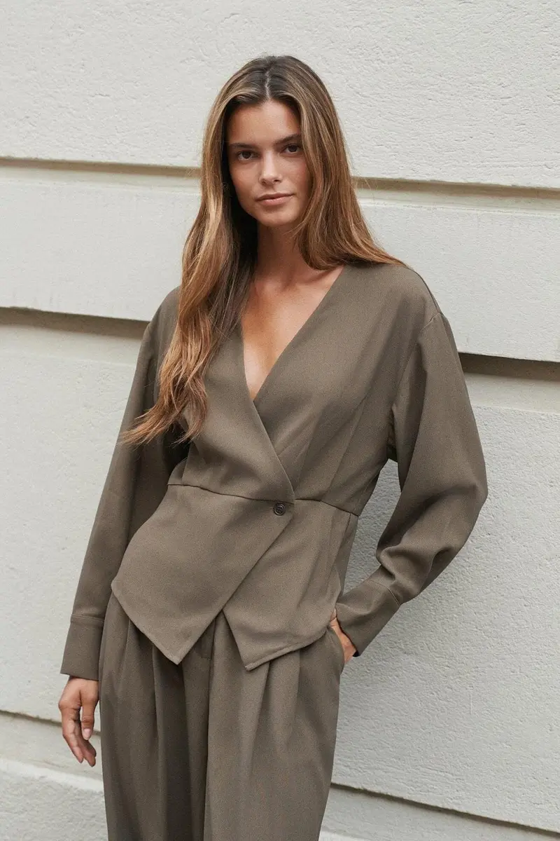 Neo Noir - Reline Crepe Blouse 166171 - 176 - Khaki