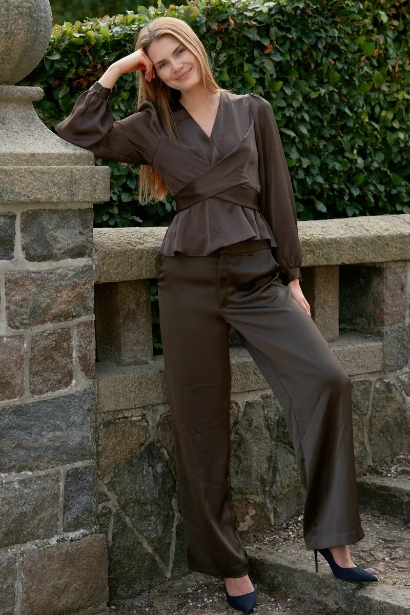 Neo Noir - Rista Heavy Sateen Blouse 164803 - 676 - Dark Brown