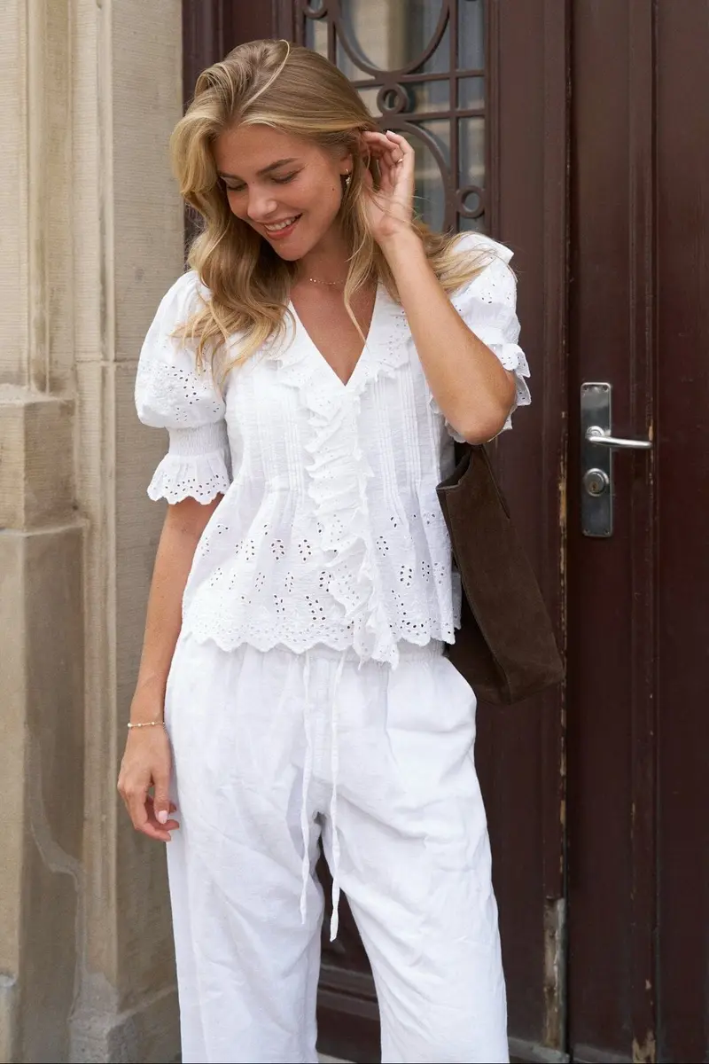 Neo Noir - Talise Emb Blouse 168711 - 120 - White