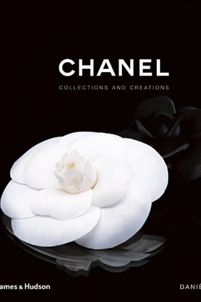 New Mags - Chanel Collection And Creations TH1009