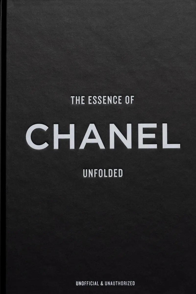 New Mags - The Essence Of Chanel HS1009