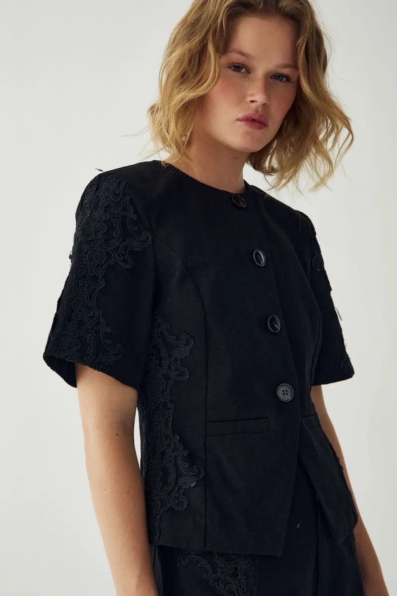 Noella - N-Kasaundra Lace Blazer 17270002 - 004 - Black