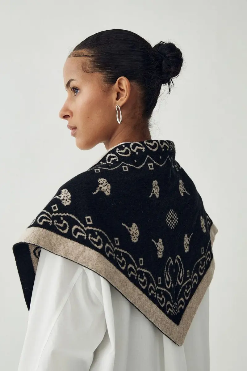 Noella - N-Neomi Scarf 17210001 - 477 - Sand Black Mix