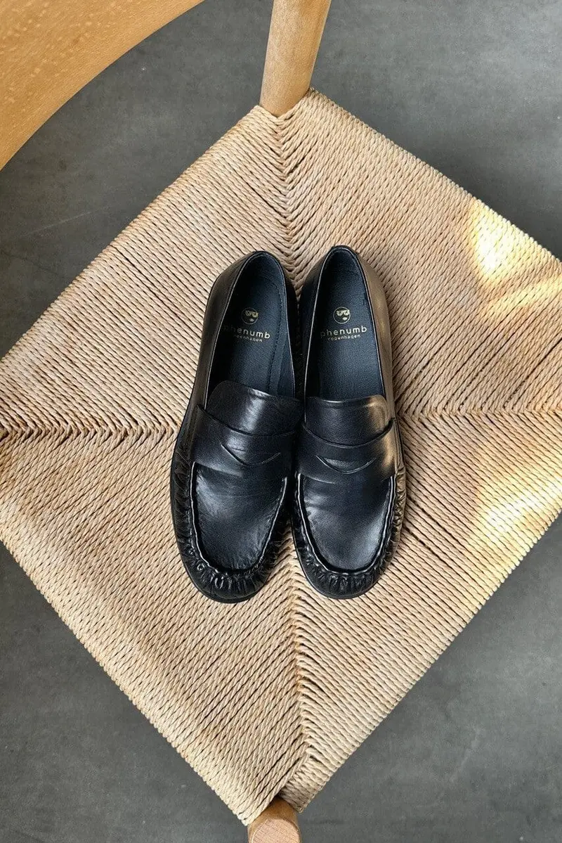 Phenumb Copenhagen - Whisper Leather Soft PB-E01-WHISP - Black