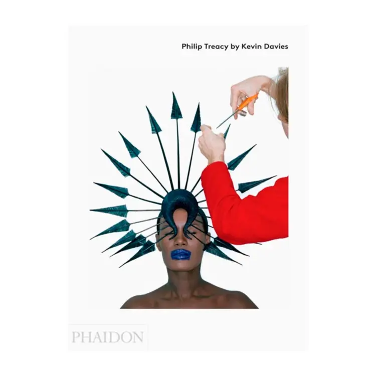 Philip Treacy | Kevin Davies | Indbundet | Engelsk
