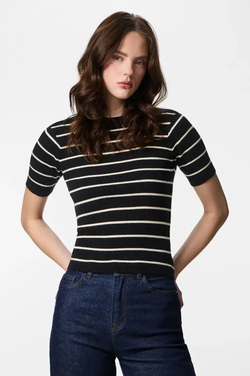 Pieces - Pcmira Ss O-Neck Knit - 4899818 Black Birch Narrow