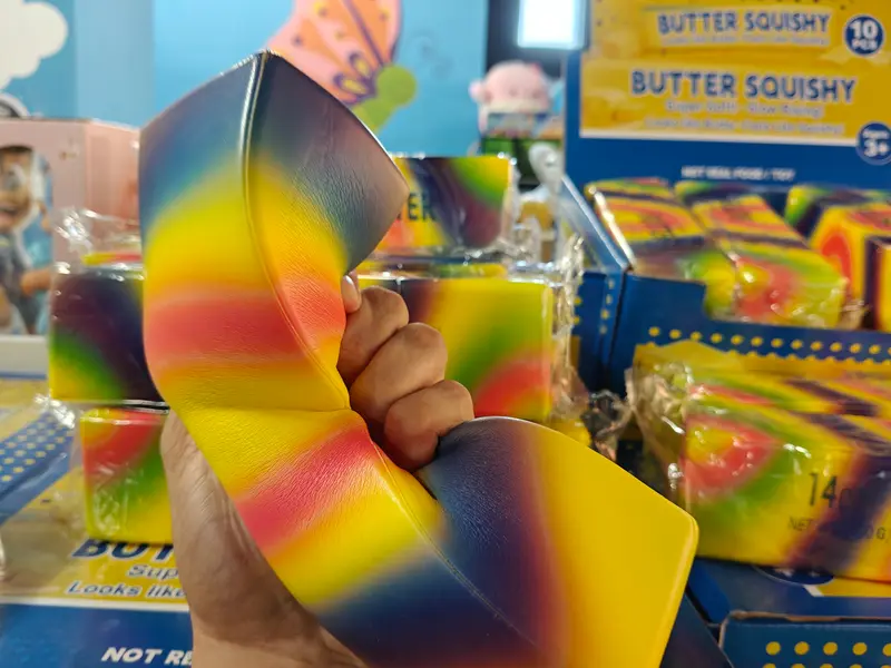 Rainbow Butter XXL – Slow Rise Squishy 23,5 cm