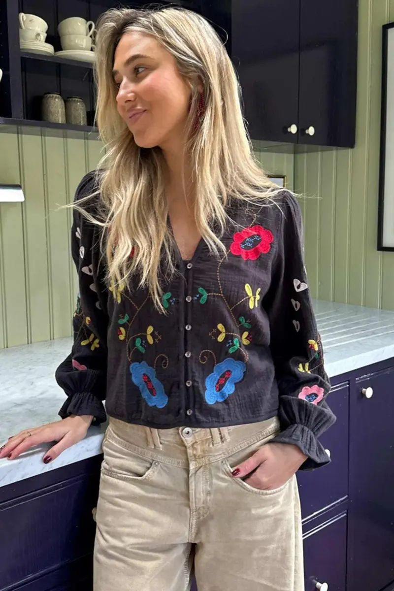 Sissel Edelbo - Fran Top Se 2018 - Almost Black