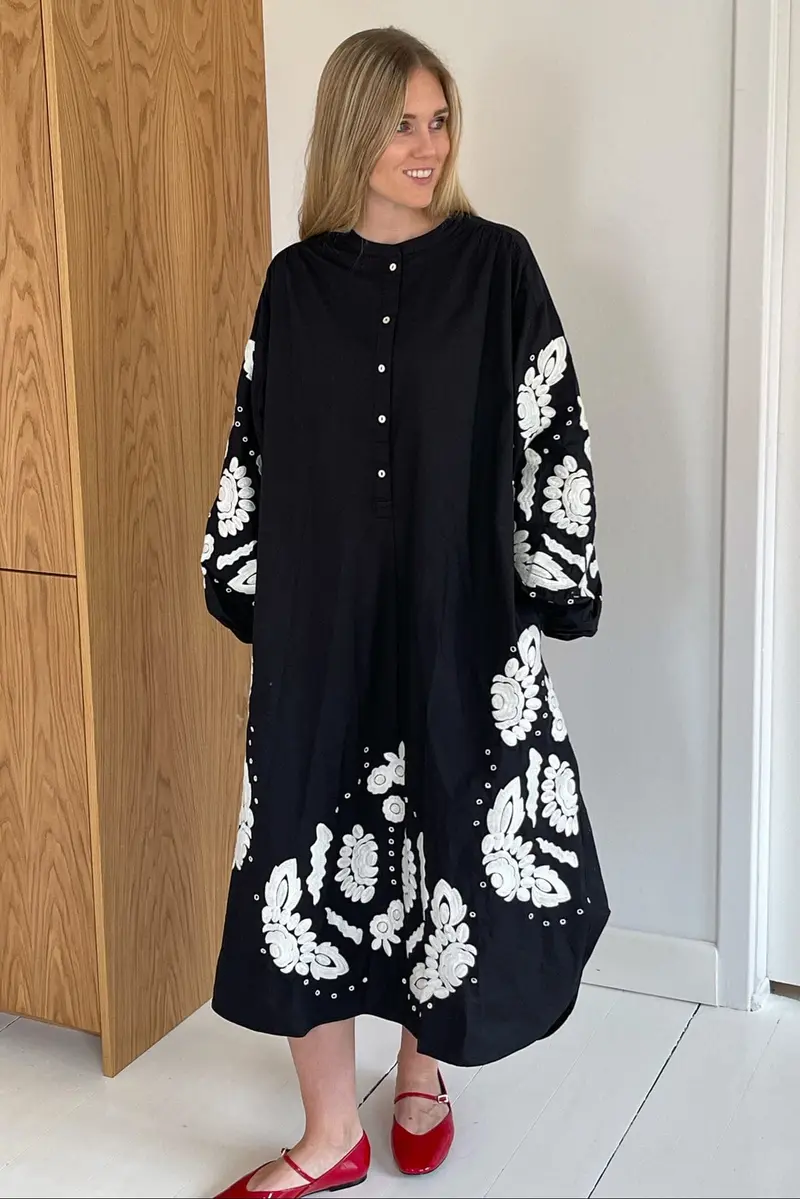 Sissel Edelbo - Rikke Dress SE 973.2 - Black W. White Swan