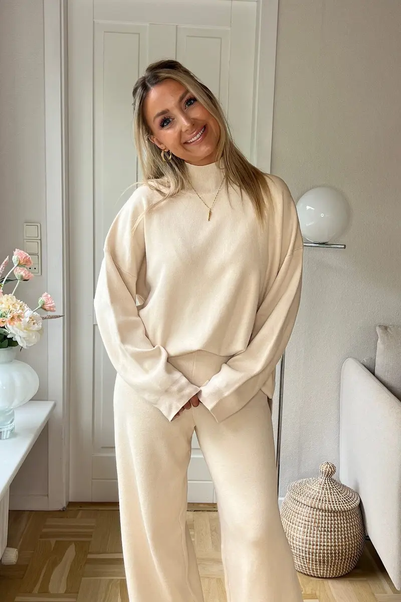 Valentin Studio - Comfy Knit Blouse 169311 - 122 - Creme