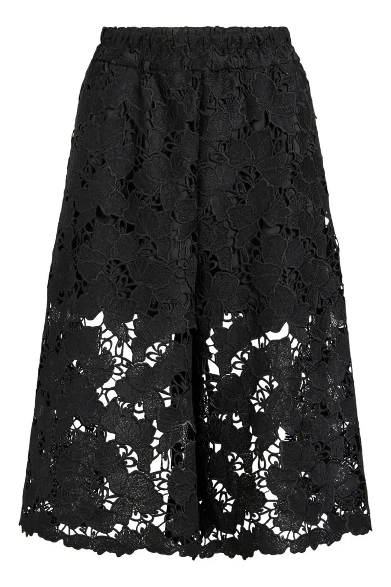 Vila - Vihylde Lace Bermuda Shorts - 5124542 Black